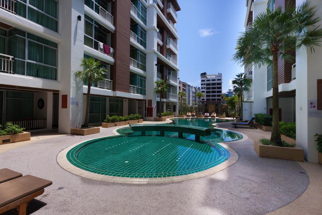 Icheck Inn Residences Patong Exteriör bild