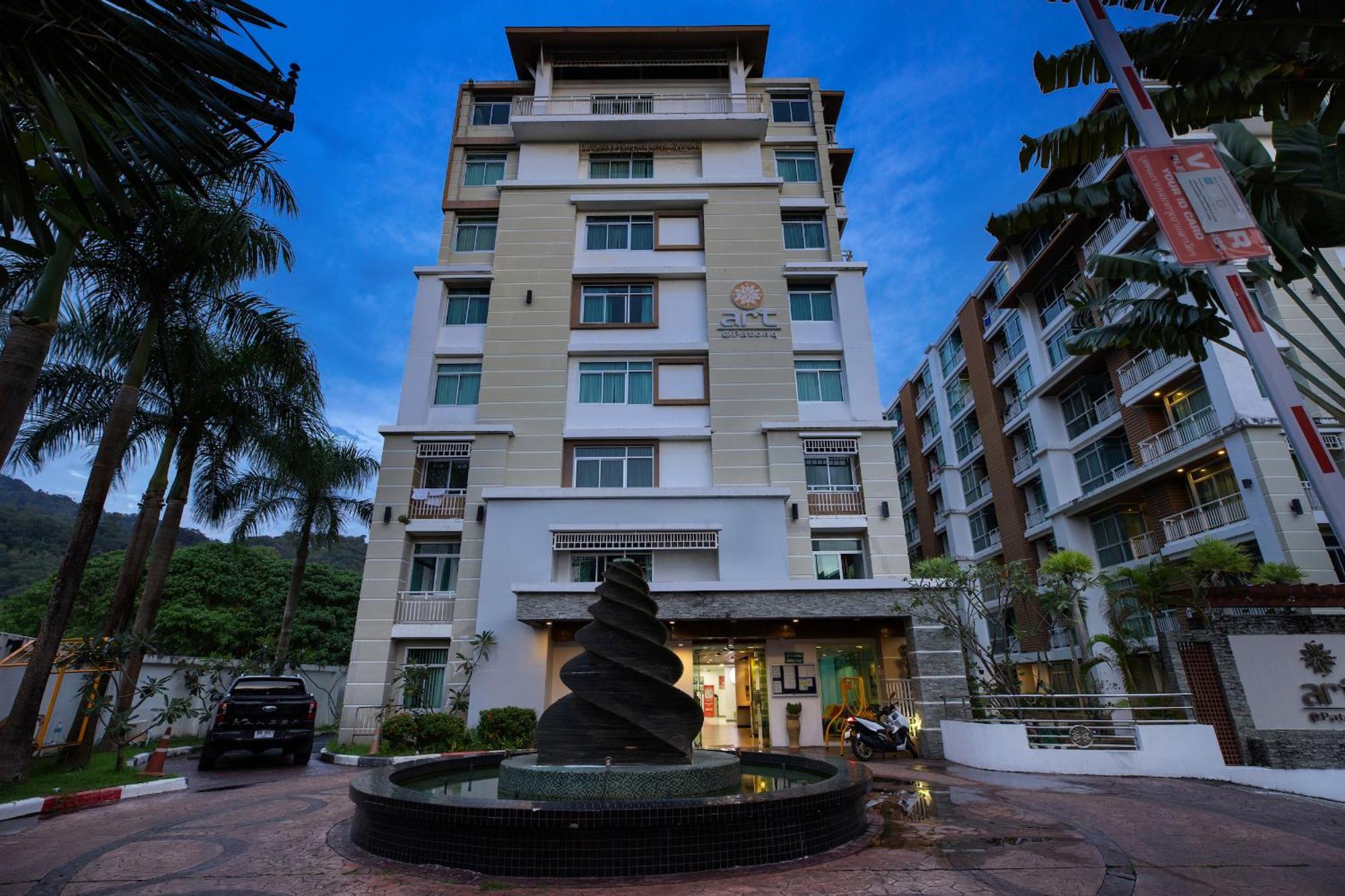 Icheck Inn Residences Patong Exteriör bild